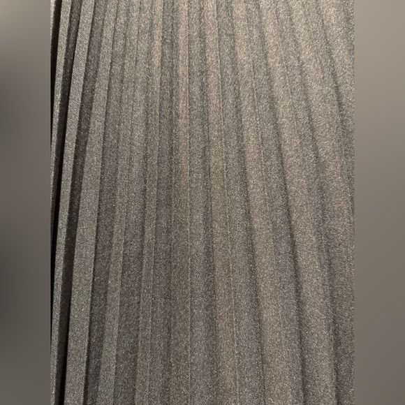 Zara PLEATED BUTTONED SKIRT - Picture 3 of 5